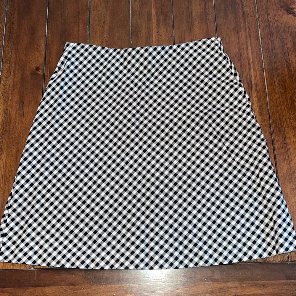 Karen Kane Skirt size M black and white
